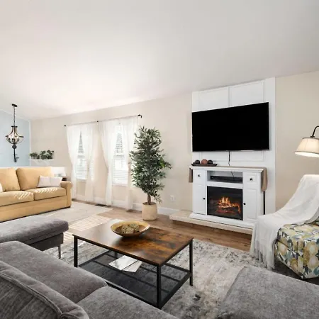 Family Getaway And Modern Farmhouse